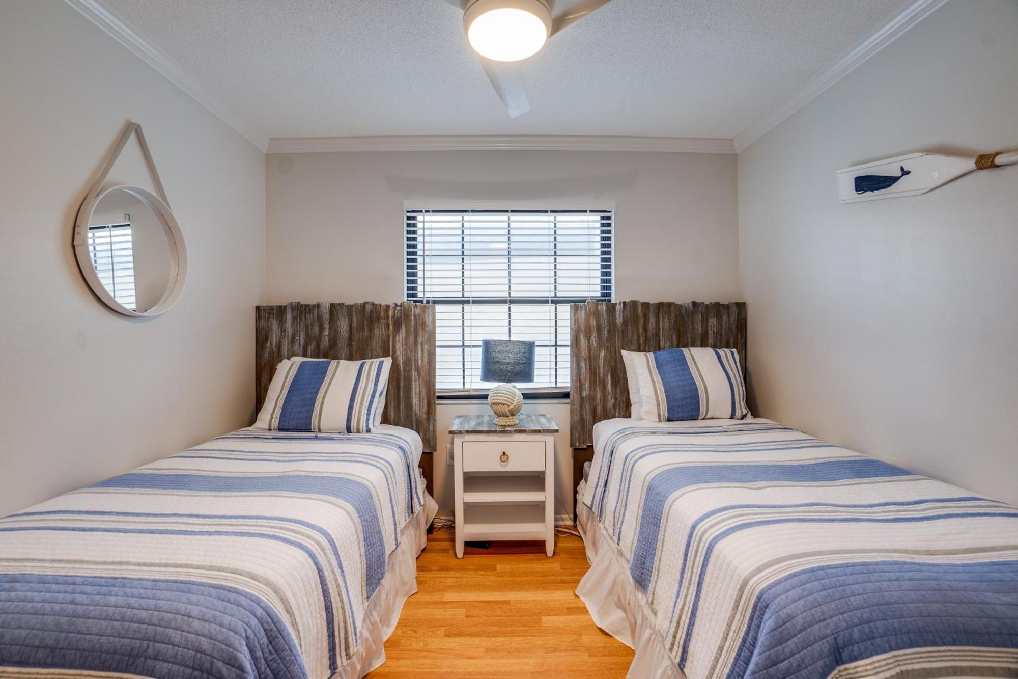 Beach Front Condo Sea View Play At Gulf Place Holmes Beach Exterior photo